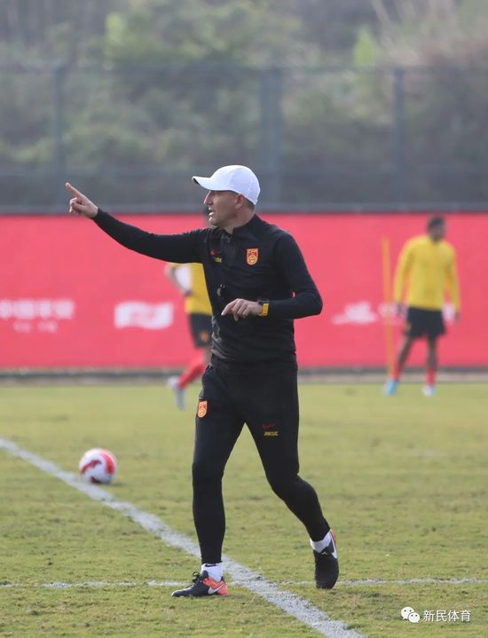 亚洲一区二区三区四区五区中文